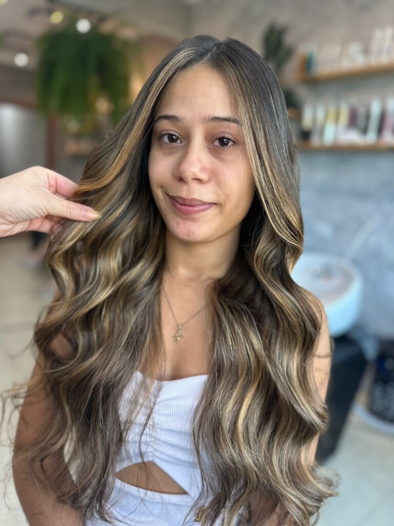 Coloração e mechas – Studio Martinelli, Jardim Santa Fé, São Paulo - SP – foto 11