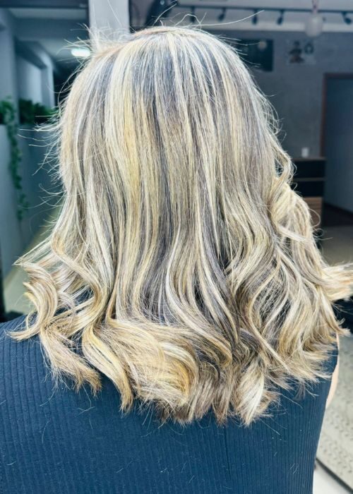 Coloração e mechas no Studio Martinelli, Jardim Santa Fé